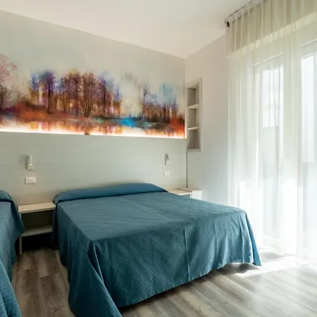 Aurea Hotel 3*